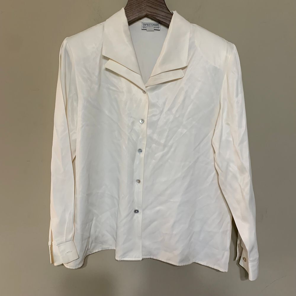 Vintage Camille Claudel Cream Satin Button Down Shirt Size Large Office Work